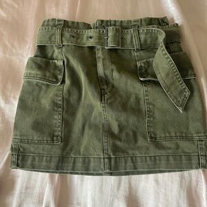 Dark green cargo mini skirt